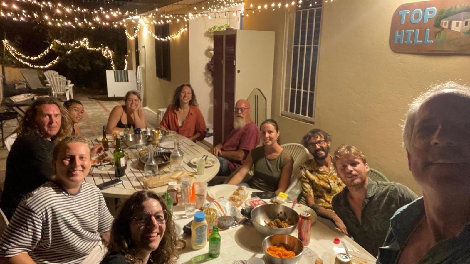 Top Hill Hostel- Martinique- Auberge Dortoir ลา ทรินิเต ภายนอก รูปภาพ